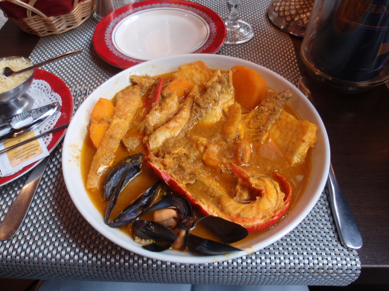 M5 名物 ブイヤベースを食べよう マルセイユ フランス の旅行記 ブログ By ふらどくさん フォートラベル