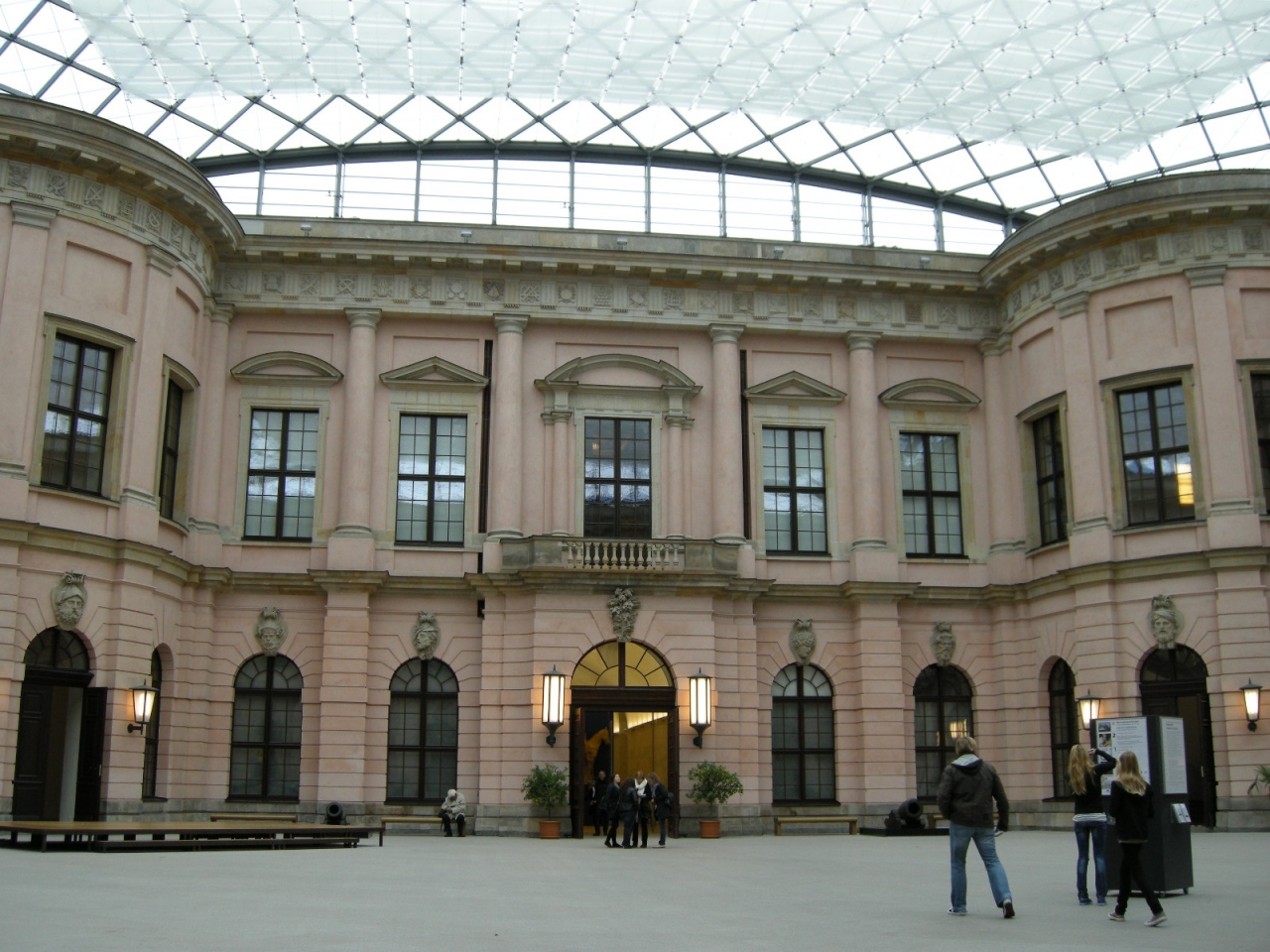 ベルリン4日目 ドイツ歴史博物館は面白い ベルリン ドイツ の旅行記 ブログ By ペコリーノさん フォートラベル