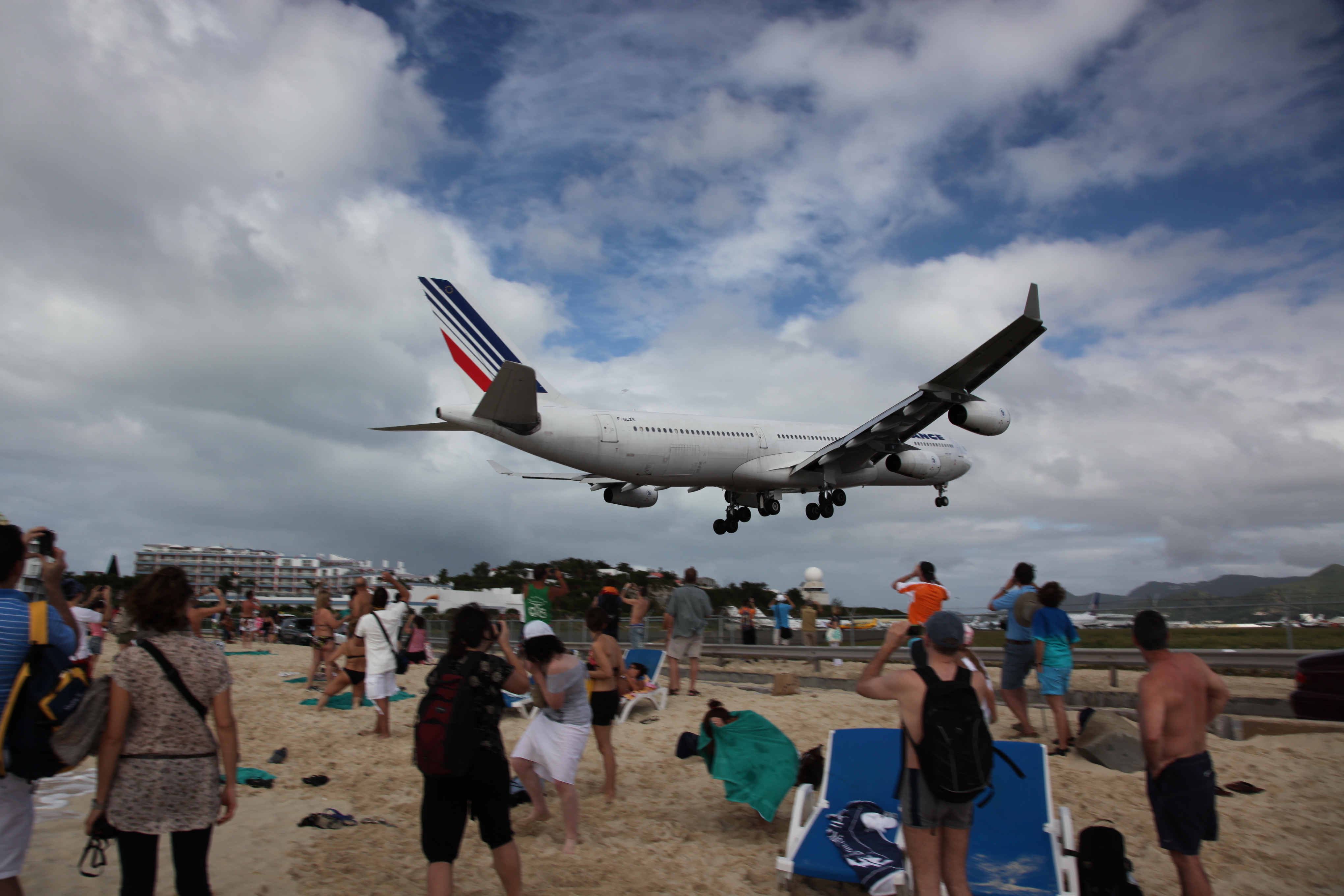 2010年末~ カリブ海周遊(4) まぁともかく、娘が元気なうちにマホビーチで飛行機堪能しよう!