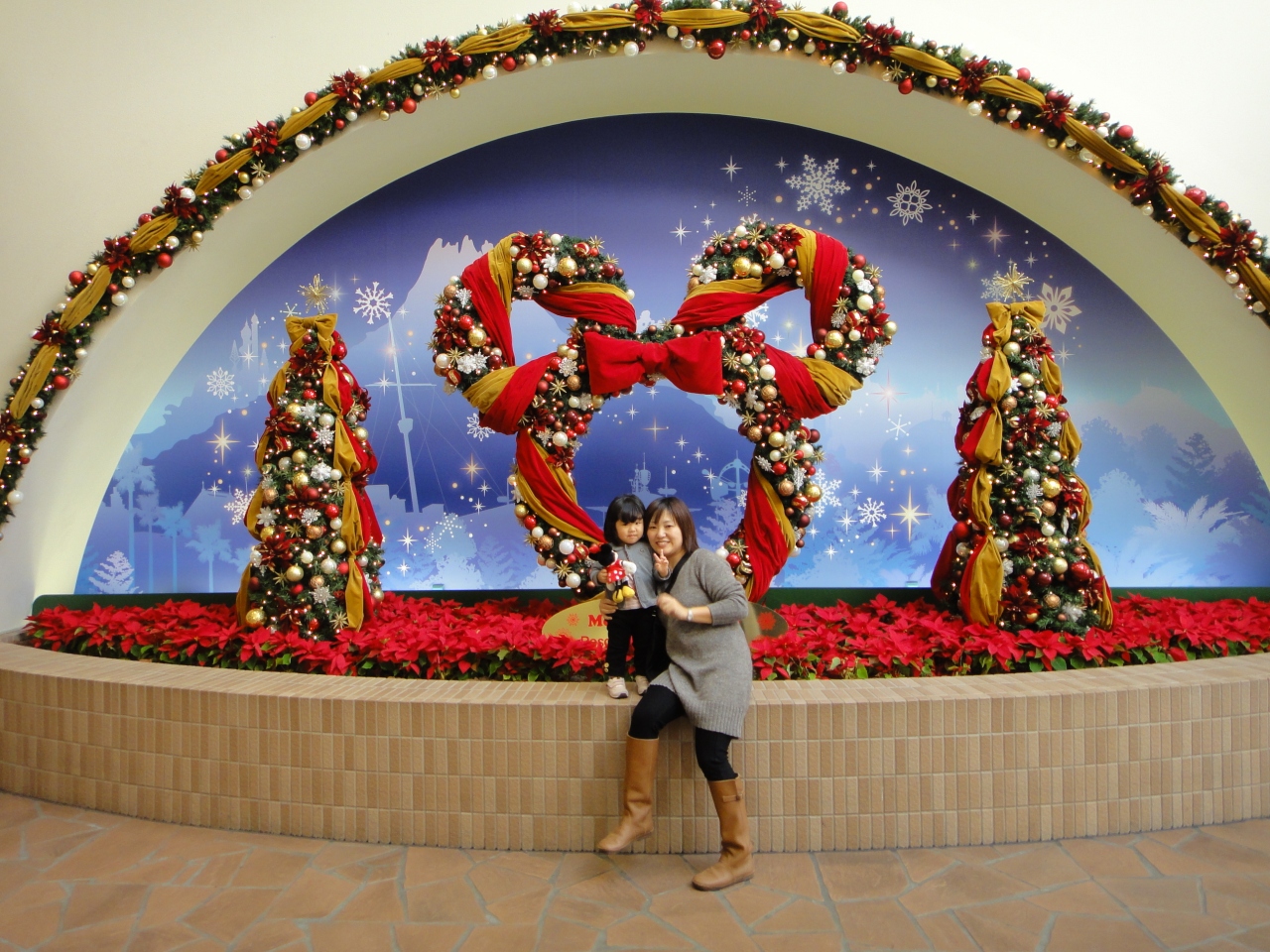 ２歳の娘と行くディズニーランドの旅 クリスマス編 東京ディズニーリゾート 千葉県 の旅行記 ブログ By Arinkochantさん フォートラベル