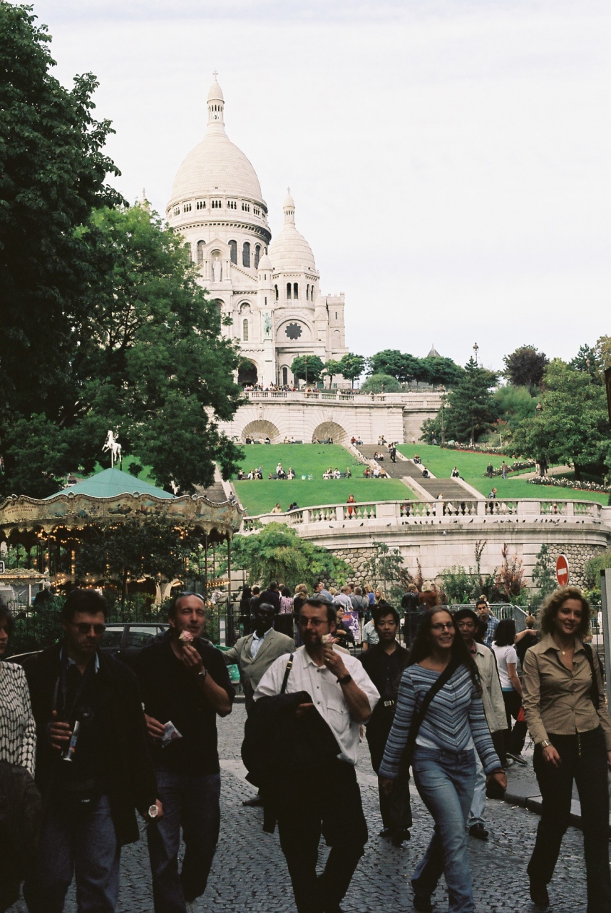 パリの休日 02 その1 ヴォージュ広場 サンマルタン運河とモンマルトル ｈｏｌｉｄａｙｓ ｉｎ Paris 02 No 1 Place Des Vosges Canal Saint Martin Montmartre パリ フランス の旅行記 ブログ By Yamada423さん フォートラベル