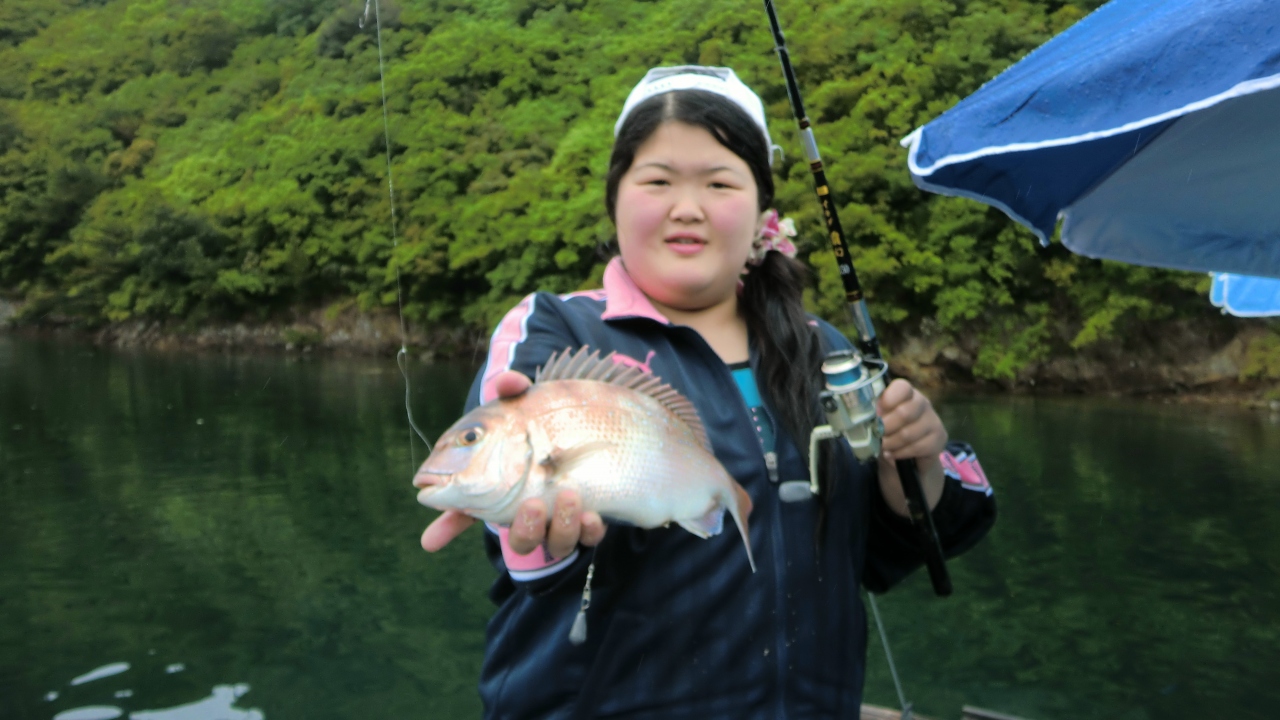 11 05 07 家族旅行 阿曽浦筏釣り 熊野 三重県 の旅行記 ブログ By よし けい Aさん フォートラベル 11 05 07 家族旅行 阿曽浦筏釣り 熊野 三重県 の旅行記 ブログ By よし けい Aさん フォートラベル