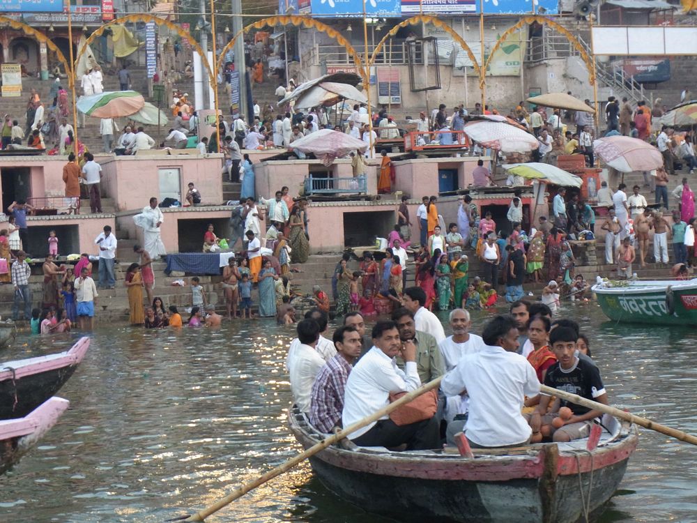 ヴァラナシからアグラの旅 インド一人旅 2都市目 バナーラス バラナシ インド の旅行記 ブログ By Aiko97さん フォートラベル ヴァラナシからアグラの旅 インド一人旅 2都市目 バナーラス バラナシ インド の旅行記 ブログ By Aiko97さん フォートラベル