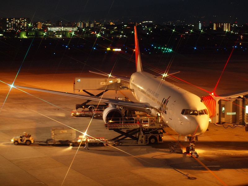 伊丹スカイパークと伊丹空港 飛び立つ飛行機に夢中になる旅 伊丹空港 豊中 大阪 の旅行記 ブログ By 4人目のふーさん フォートラベル 伊丹スカイパークと伊丹空港 飛び立つ飛行機に夢中になる旅 伊丹空港 豊中 大阪 の旅行記 ブログ By 4人目のふーさん フォートラベル