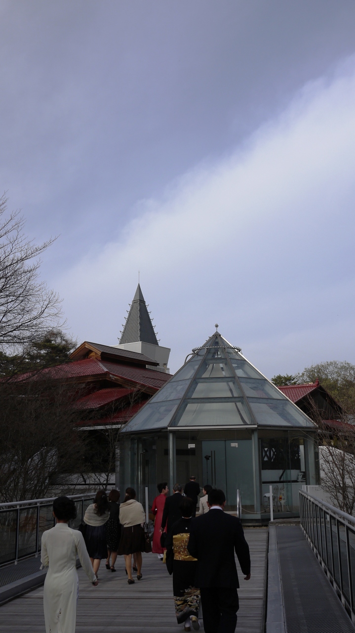 桜満開 Gwの軽井沢 軽井沢の有名すぎる教会 石の教会 軽井沢 長野県 の旅行記 ブログ By Tossiyさん フォートラベル