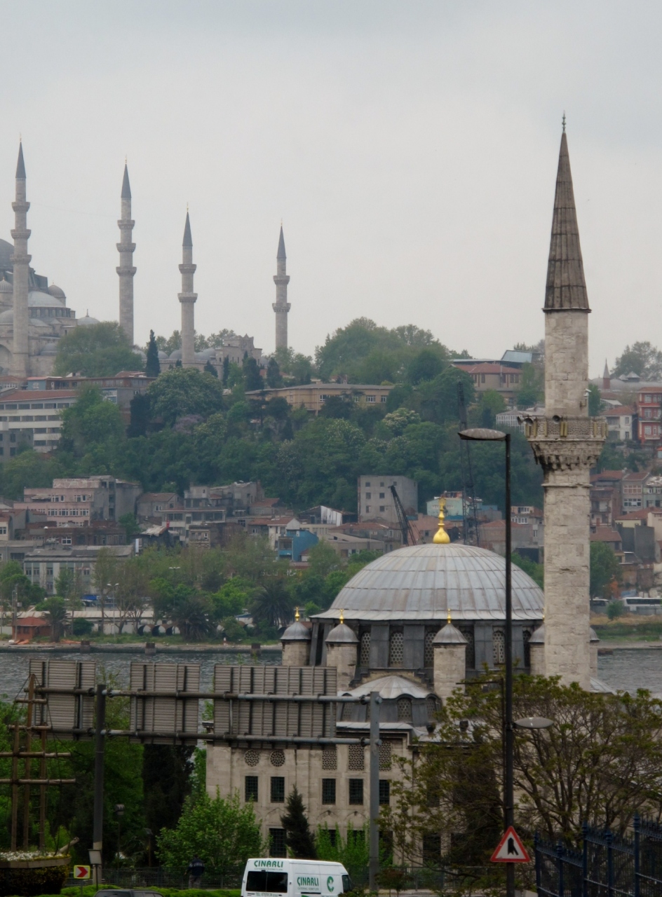トルコ63 イスタンブールg 国旗の目立つ街角を廻って アタチュルクの威厳今も イスタンブール トルコ の旅行記 ブログ By マキタンさん フォートラベル トルコ63 イスタンブールg 国旗の目立つ街角を廻って アタチュルクの威厳今も イスタンブール トルコ の旅行記 ブログ By マキタンさん フォートラベル