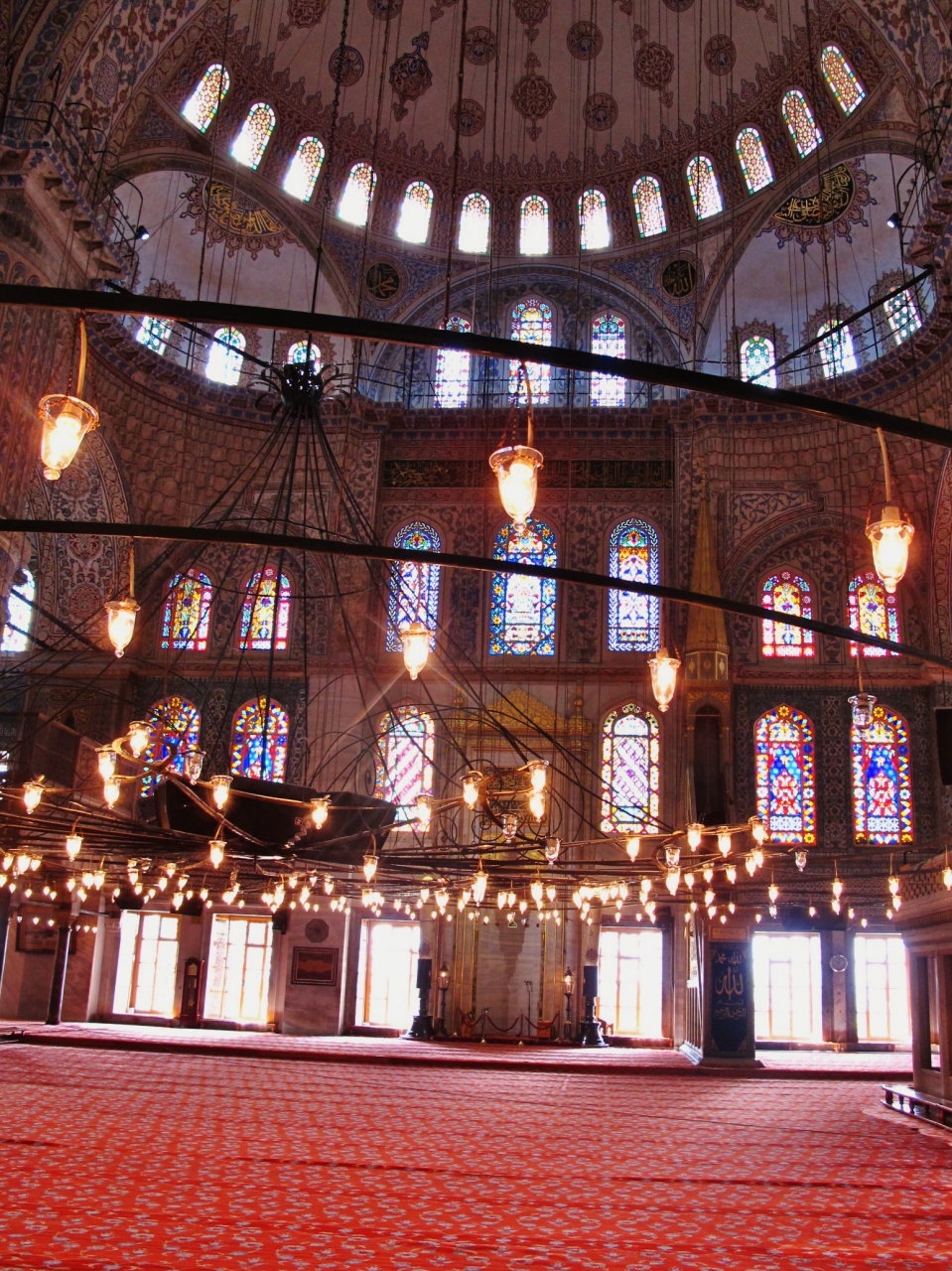 トルコ64 イスタンブールｈ スルタンアフメト モスクを見学 荘厳な内装で イスタンブール トルコ の旅行記 ブログ By マキタンさん フォートラベル