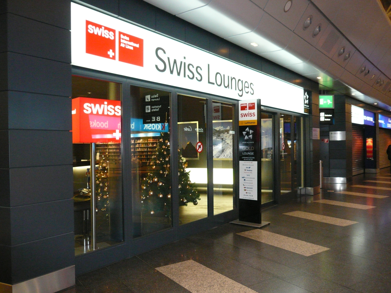 スイス チューリッヒ空港 スイスエアラインズ ラウンジ チューリッヒ スイス の旅行記 ブログ By Magic Takashiさん フォートラベル