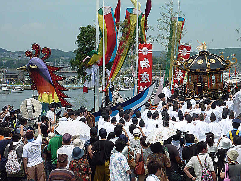 震災にも負けず開催されました 塩竈 みなと祭 日本三大船祭り 1 塩竈市 宮城県 多賀城 塩釜 利府 宮城県 の旅行記 ブログ By Sintabiさん フォートラベル