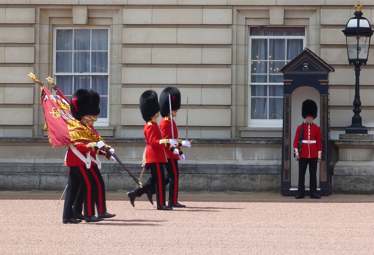 イギリス再訪４３ ロンドン バッキンガム宮殿衛兵交代式２ ロンドン イギリス の旅行記 ブログ By キヌちちさん フォートラベル