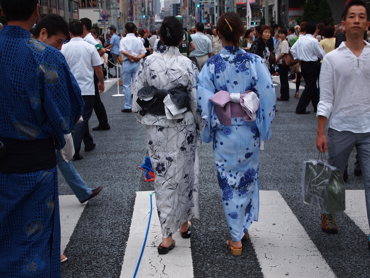 ゆかたで銀ぶら ちなみに私はゆかたを着ていません 銀座 有楽町 日比谷 東京 の旅行記 ブログ By ふらどくさん フォートラベル ゆかたで銀ぶら ちなみに私はゆかたを着ていません 銀座 有楽町 日比谷 東京 の旅行記 ブログ By ふらどくさん フォートラベル