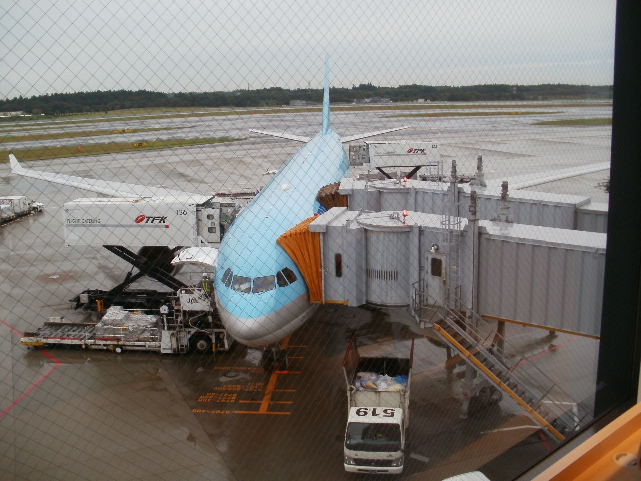 大韓航空で巡る韓国漫遊旅行記 その１ デルタスカイクラブラウンジでくつろいだ後 大韓航空プレステージクラス ビジネスクラス で韓国へ ソウルの屋台でグルメ堪能 ソウル 韓国 の旅行記 ブログ By ムロろ んさん フォートラベル