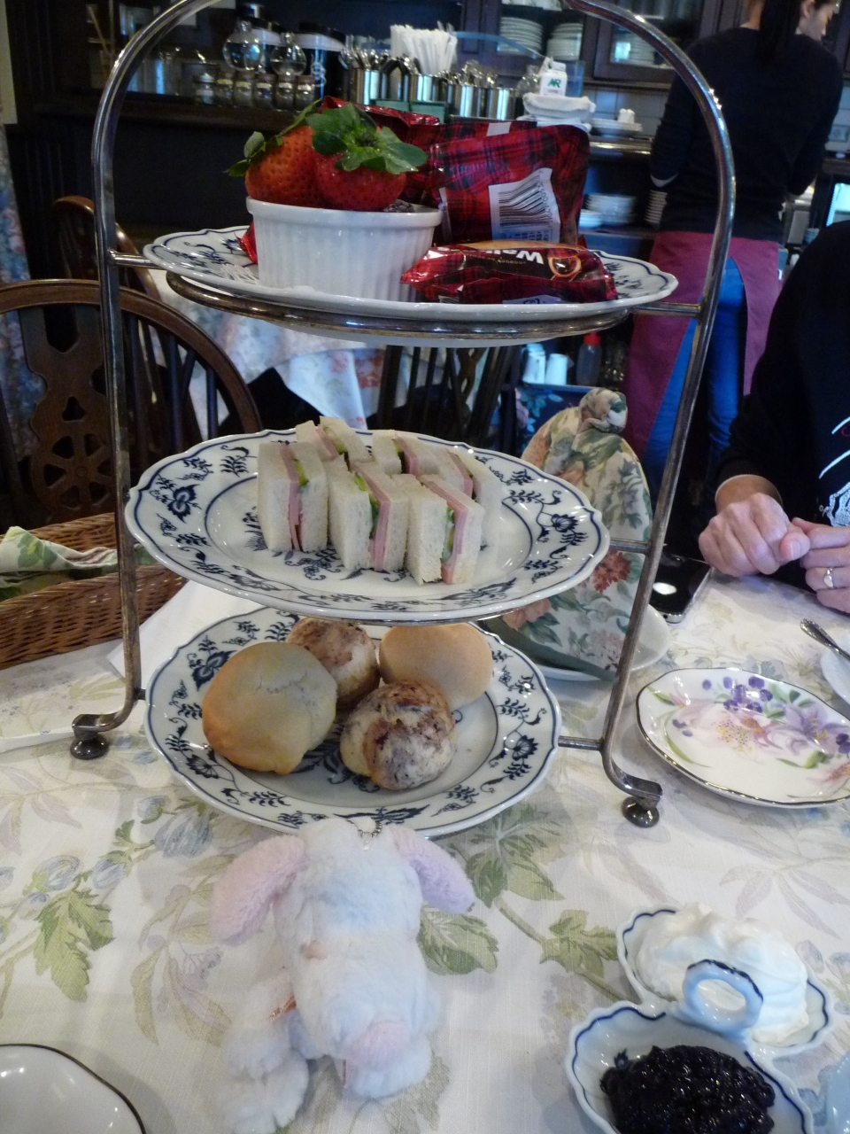 グルメ記 カールトン ティーハウス Carlton Tea House でアフタヌーンティー 大阪市天王寺区 ミナミ 難波 天王寺 大阪 の旅行記 ブログ By Joecoolさん フォートラベル グルメ記 カールトン ティーハウス Carlton Tea House でアフタヌーンティー 大阪市天王寺区 ミナミ 難波 天王寺 大阪 の旅行記 ブログ By Joecoolさん フォートラベル