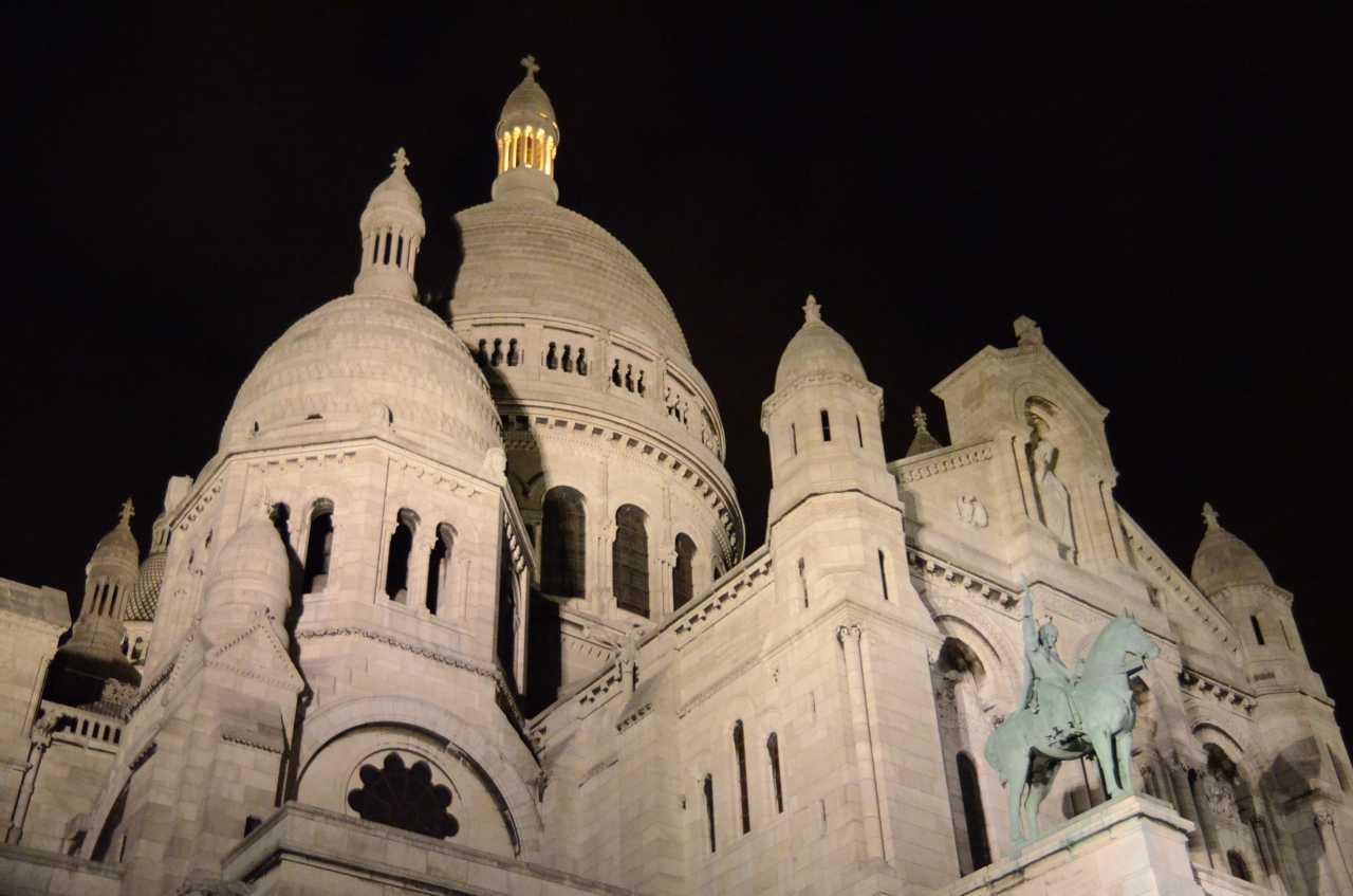 南米旅行 経由地パリでサクレクール寺院の昼と夜を散策 パリ フランス の旅行記 ブログ By こぼちゃさん フォートラベル