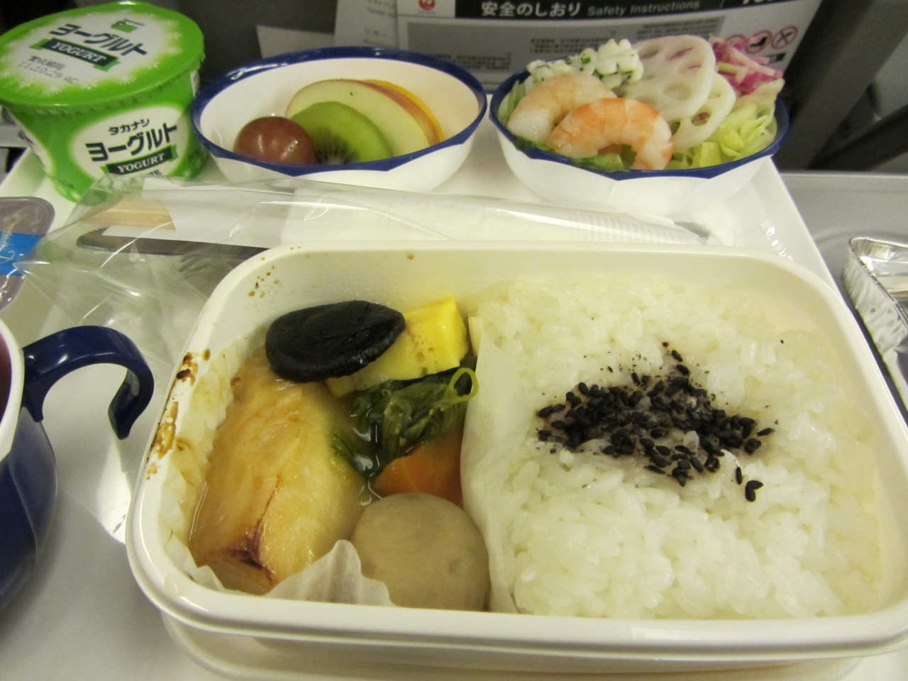 機内食グルメ エコノミー 旅 日本航空jal シンガポール シンガポール の旅行記 ブログ By きっまぬさん フォートラベル