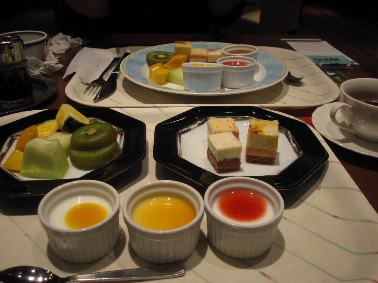 初めての草津温泉 ２０１１ 草津ナウリゾートホテルビュッフェの夕食 草津温泉 群馬県 の旅行記 ブログ By Ooうさぎさん フォートラベル