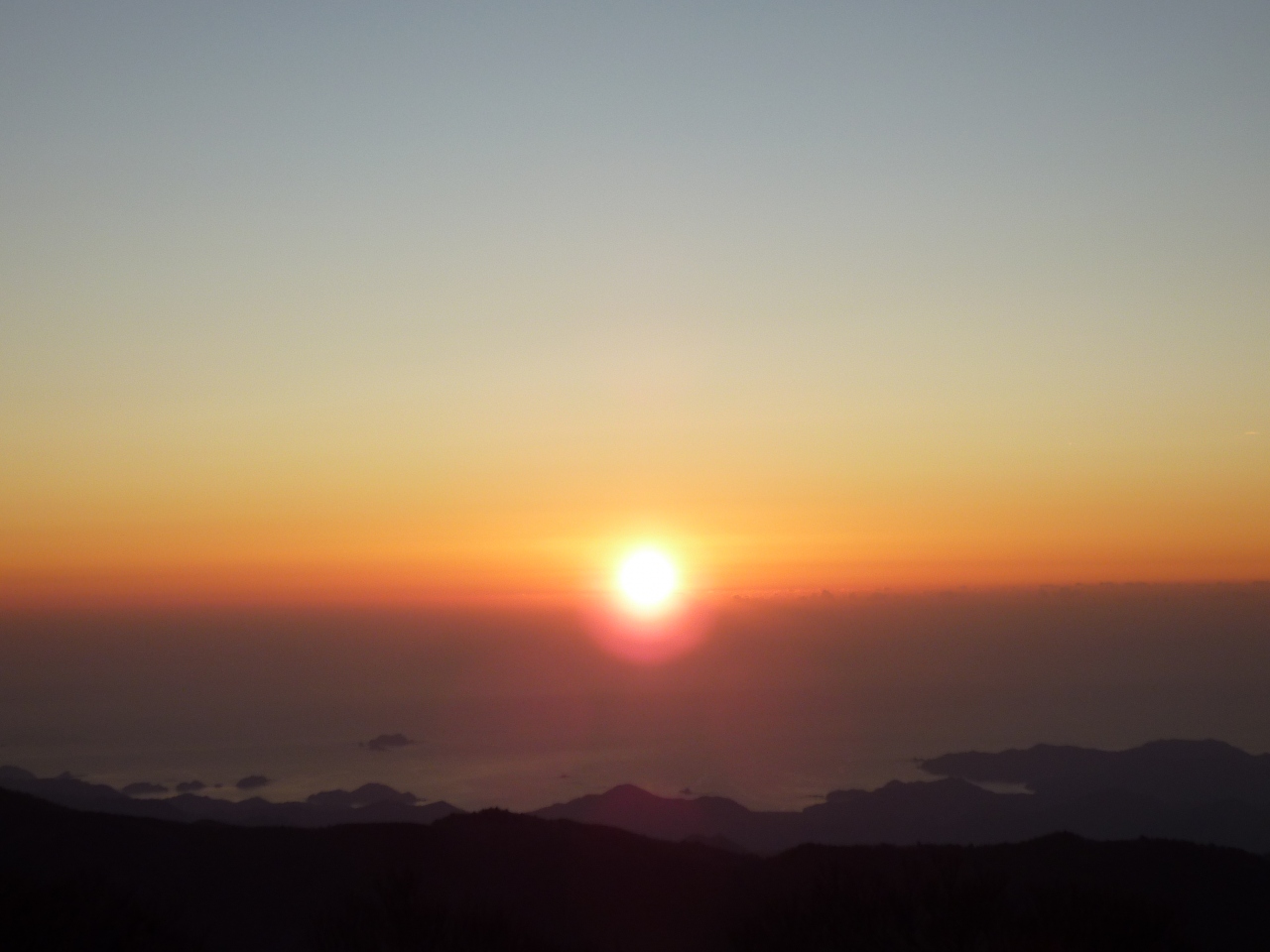 秋の大台ケ原で日の出を見る 奈良県吉野郡 大台ヶ原 上北山 奈良県 の旅行記 ブログ By ひろかなさん フォートラベル