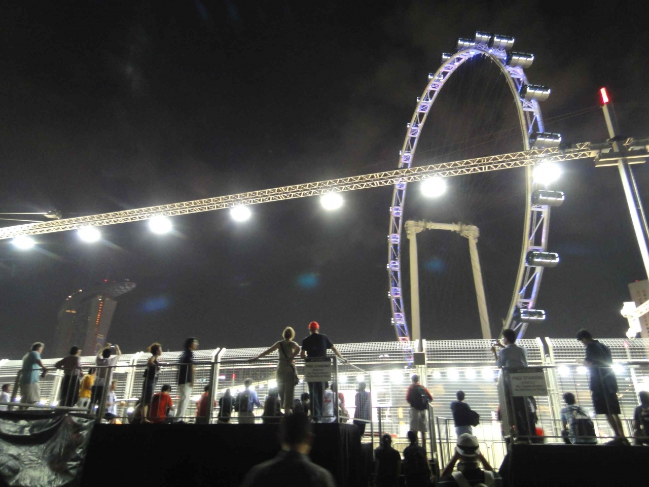 f1シンガポールgp フリー走行 シンガポール シンガポール の旅行記 ブログ By らーやんさん フォートラベル f1シンガポールgp フリー走行 シンガポール シンガポール の旅行記 ブログ By らーやんさん フォートラベル