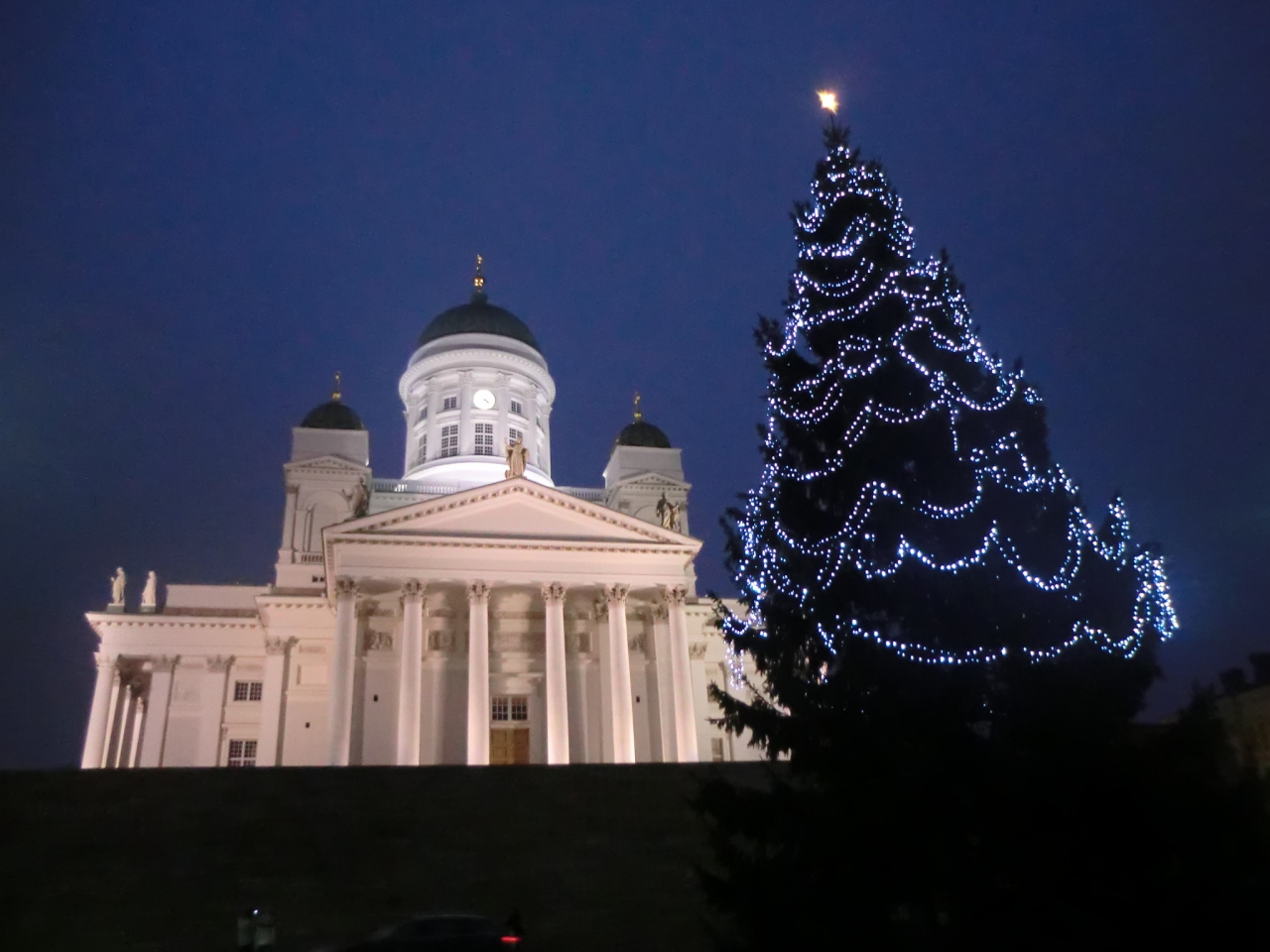 ヘルシンキ クリスマス飾りに彩られたサンタクロースの国の首都 ヘルシンキ フィンランド の旅行記 ブログ By ハンクさん フォートラベル