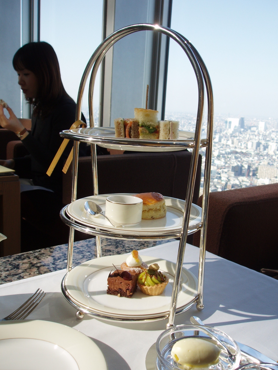 パークハイアット 東京 ピークラウンジでアフタヌーンティ 新宿 東京 の旅行記 ブログ By ミンさん フォートラベル パークハイアット 東京 ピークラウンジでアフタヌーンティ 新宿 東京 の旅行記 ブログ By ミンさん フォートラベル