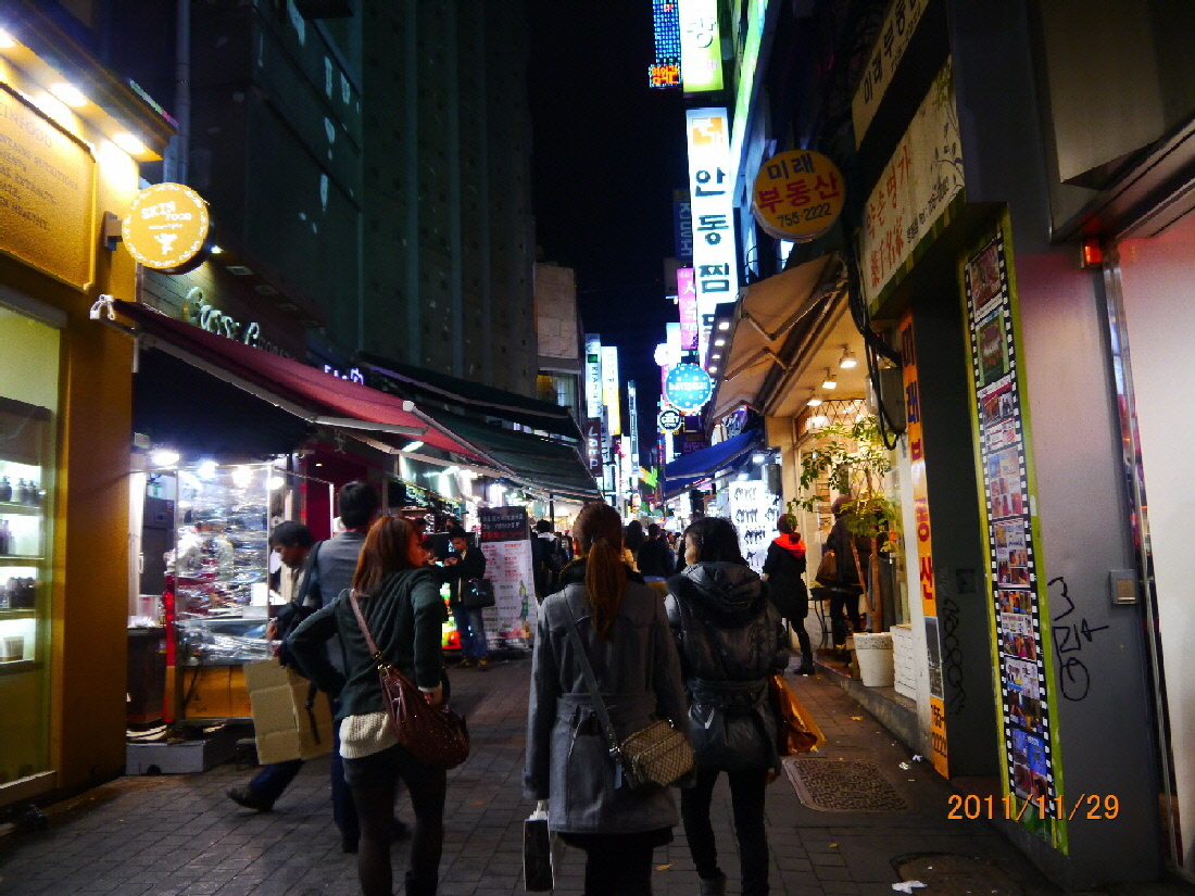 韓国ソウル弾丸旅行 20 夜の明洞街歩き ソウル 韓国 の旅行記 ブログ By ちゃおさん フォートラベル 韓国ソウル弾丸旅行 20 夜の明洞街歩き ソウル 韓国 の旅行記 ブログ By ちゃおさん フォートラベル