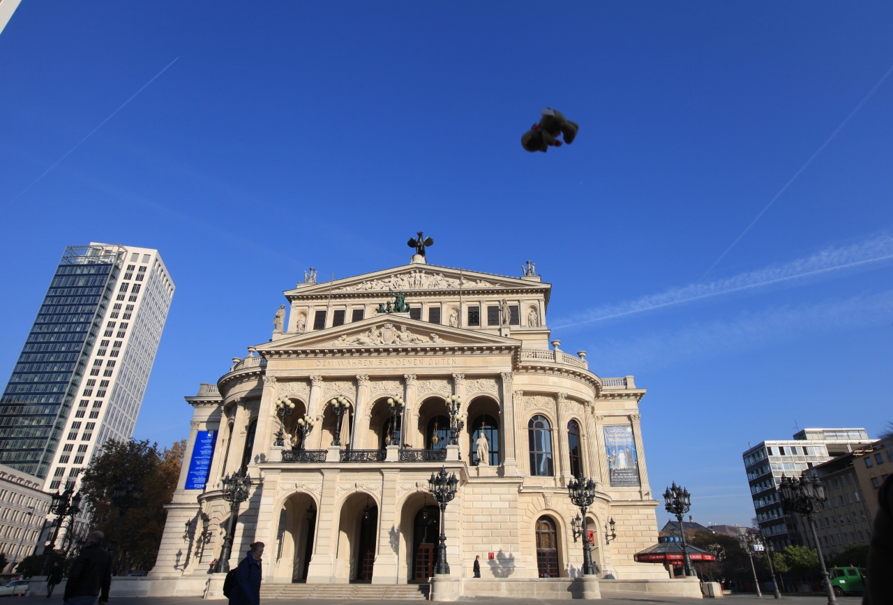 欧州旅行31日目】 フランクフルト街歩き 「ドイツ証券取引所（ＤＨＥ）」』フランクフルト(ドイツ)の旅行記・ブログ by みにくまさん【フォートラベル】