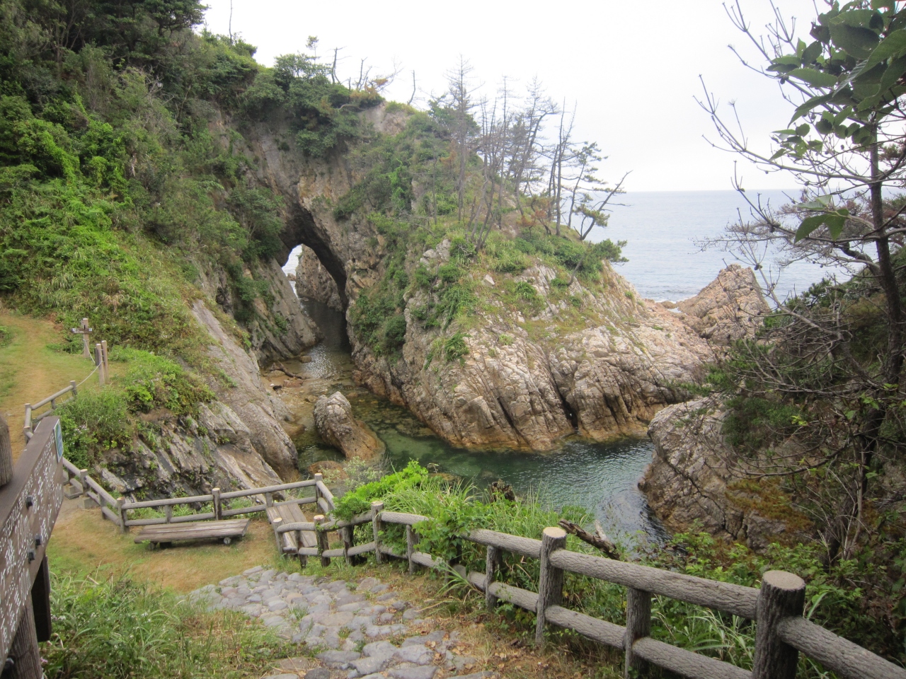 鳥取旅行 日帰り 11年8月 鳥取砂丘 梨狩り 鴨ヶ磯海岸 岩井温泉 家族 車で 鳥取県の旅行記 ブログ By Patanonさん フォートラベル