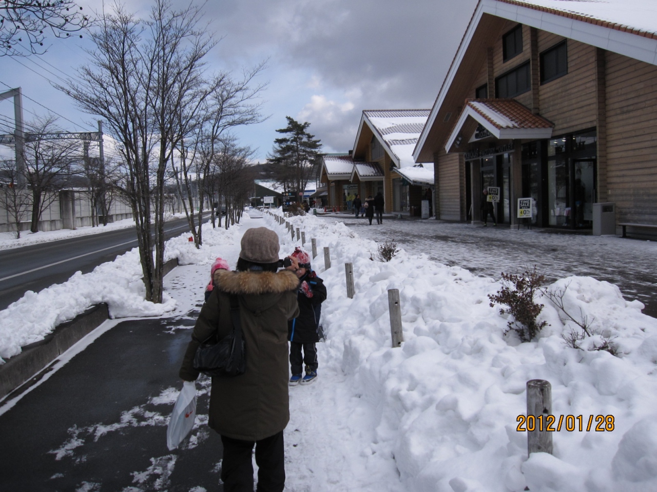 雪遊びとアウトレット 軽井沢 長野県 の旅行記 ブログ By にんにんさん フォートラベル