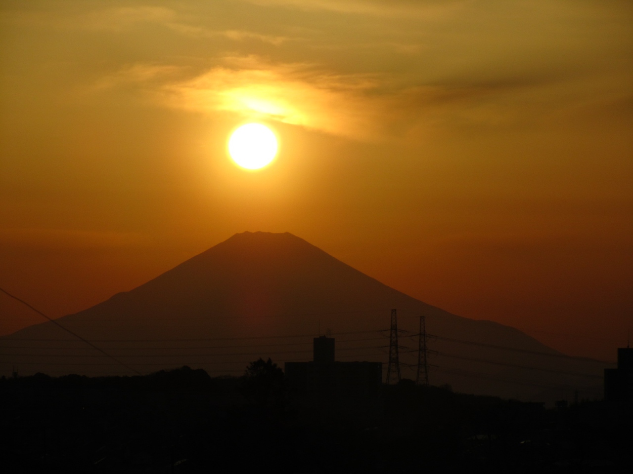 横浜から富士山 日没の風景 ダイヤモンド富士の日 神奈川県の旅行記 ブログ By あんみつ姫さん フォートラベル 横浜から富士山 日没の風景 ダイヤモンド富士の日 神奈川県の旅行記 ブログ By あんみつ姫さん フォートラベル