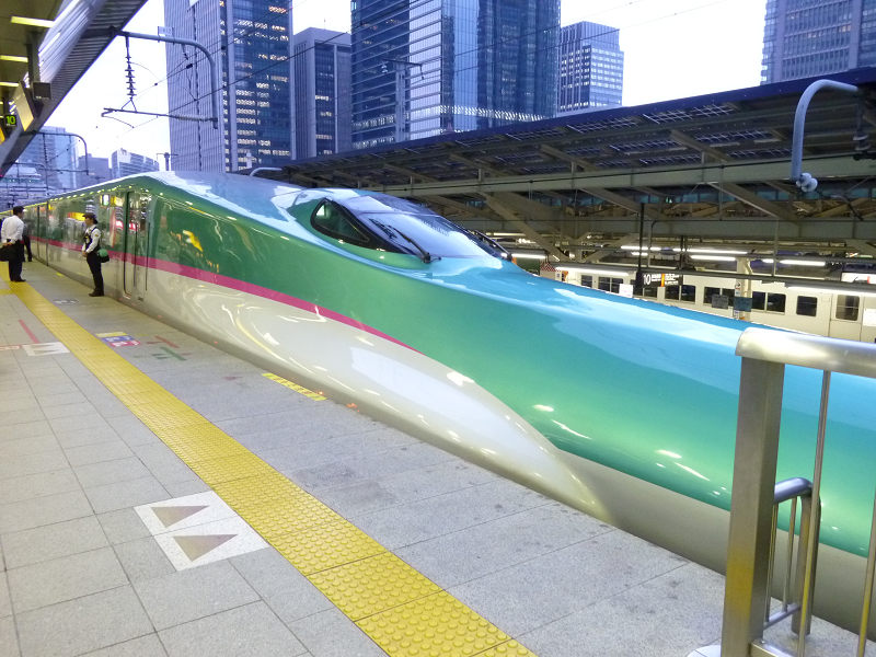 東京駅で遭遇 E5系新幹線 は はやぶさ では無かった 新幹線ホーム Jr東日本 東京都 丸の内 大手町 八重洲 東京 の旅行記 ブログ By Sintabiさん フォートラベル