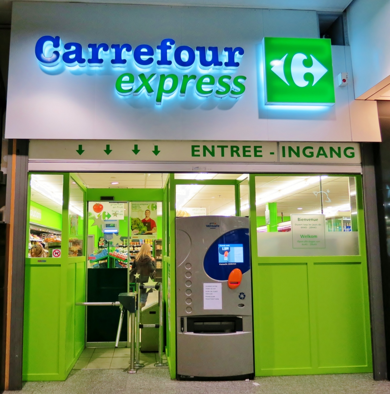春のベルギー オランダ パリ ベルギー スーパーの買い物編 その他の観光地 ベルギー の旅行記 ブログ By Newさん フォートラベル
