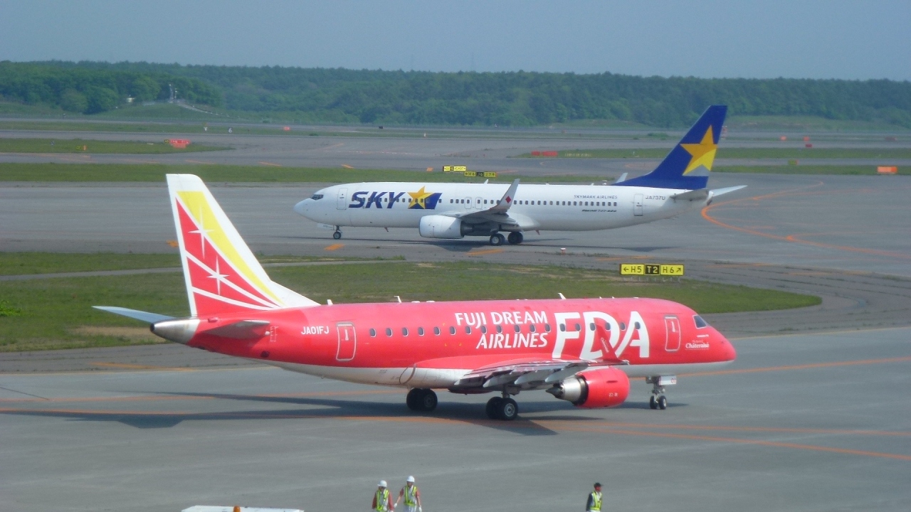 誕生日プレゼントで北海道 千歳 へｇｏ エアターミナルホテルの部屋の窓から見られた飛行機 編 ２０１２年６月 千歳 新千歳空港 北海道 の旅行記 ブログ By Masapiさん フォートラベル