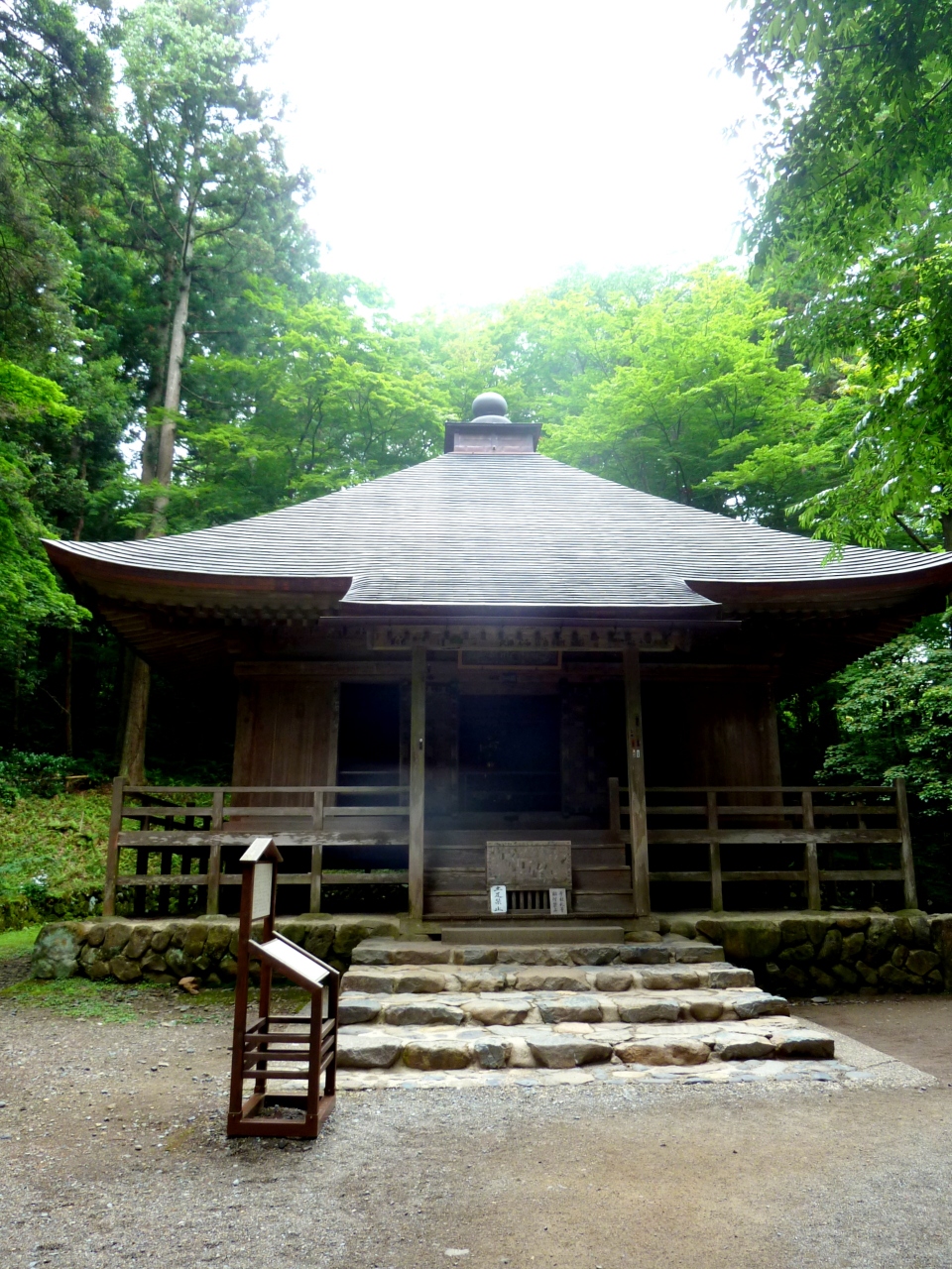 奥の細道を訪ねて第10回09中尊寺 芭蕉像と句碑と 経堂 芭蕉が目にしたであろう 旧覆堂 平泉 岩手県 の旅行記 ブログ By Wt信さん フォートラベル 奥の細道を訪ねて第10回09中尊寺 芭蕉像と句碑と 経堂 芭蕉が目にしたであろう 旧覆堂 平泉 岩手県 の旅行記 ブログ By Wt信さん フォートラベル
