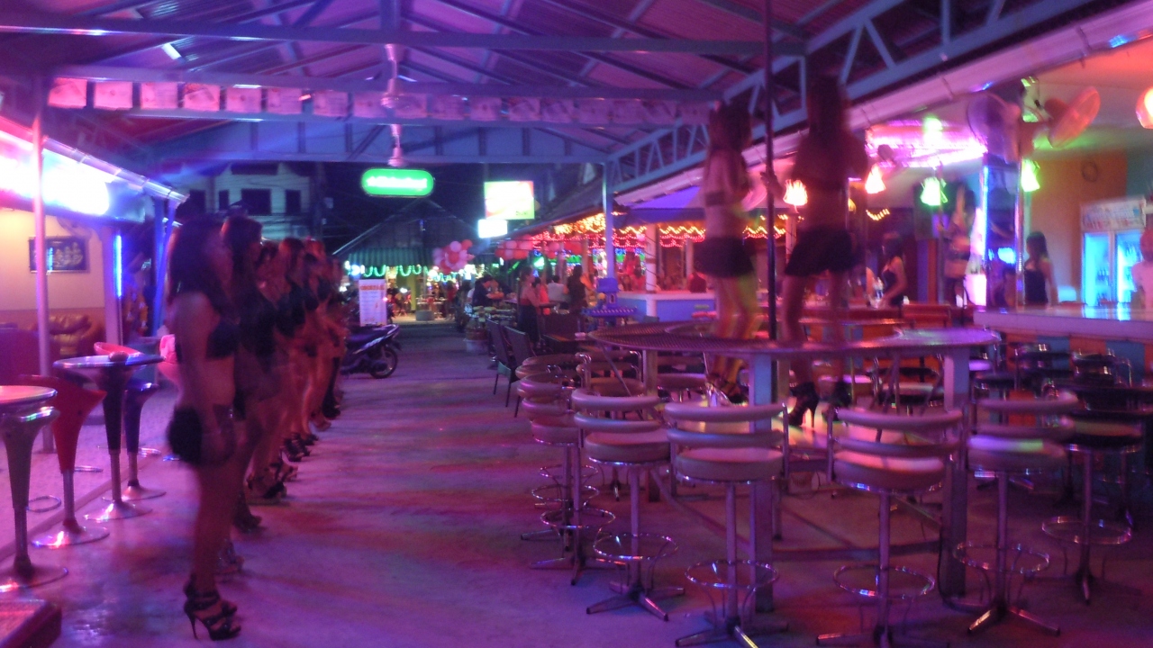 Kuala Lumpur Pinang ｓａｍｕｉ 21 サムイ島 ラマイの夜 サムイ島 タイ の旅行記 ブログ By 目黒警部さん フォートラベル