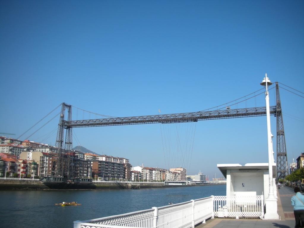 ビルバオ_Bilbao 文化産業を中心に変貌する都市!私たちの旅は食文化に偏ってますが...