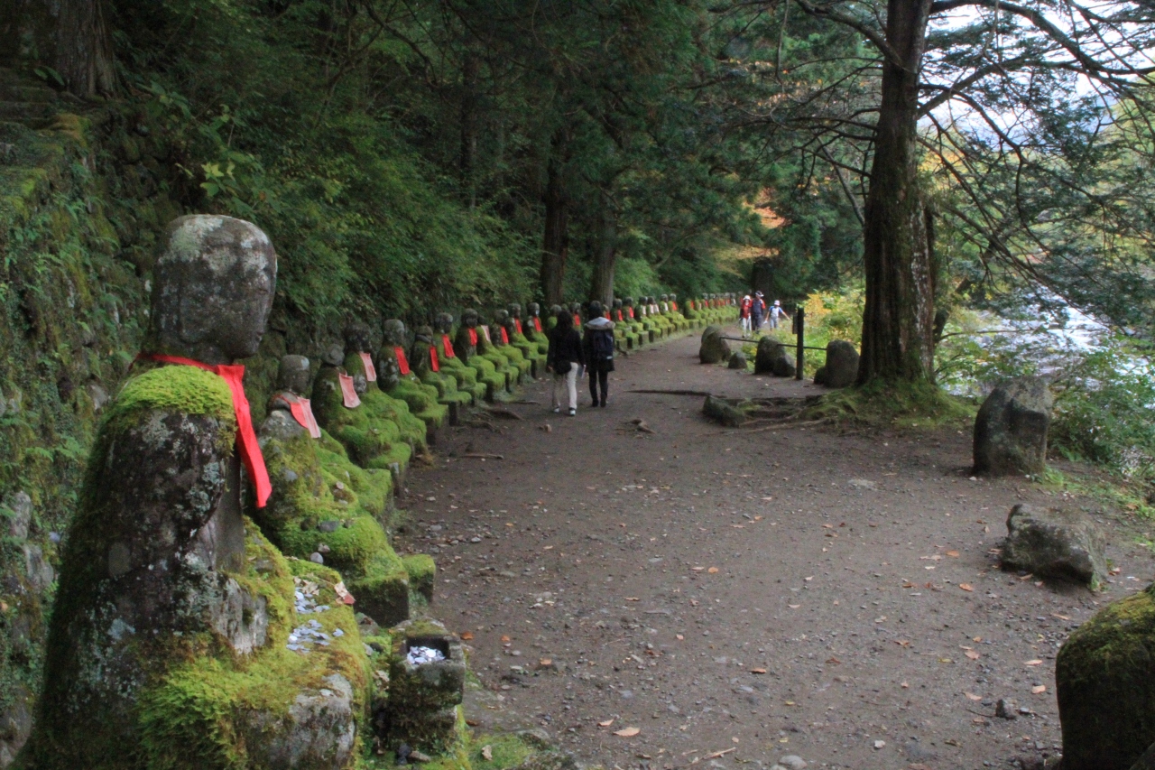 640 含満ケ淵 かんまがふち 憾満ケ淵 化け地蔵 ばけじぞう 日光含満ガ淵の百地蔵 日光 栃木県 の旅行記 ブログ By しんちゃんさん フォートラベル