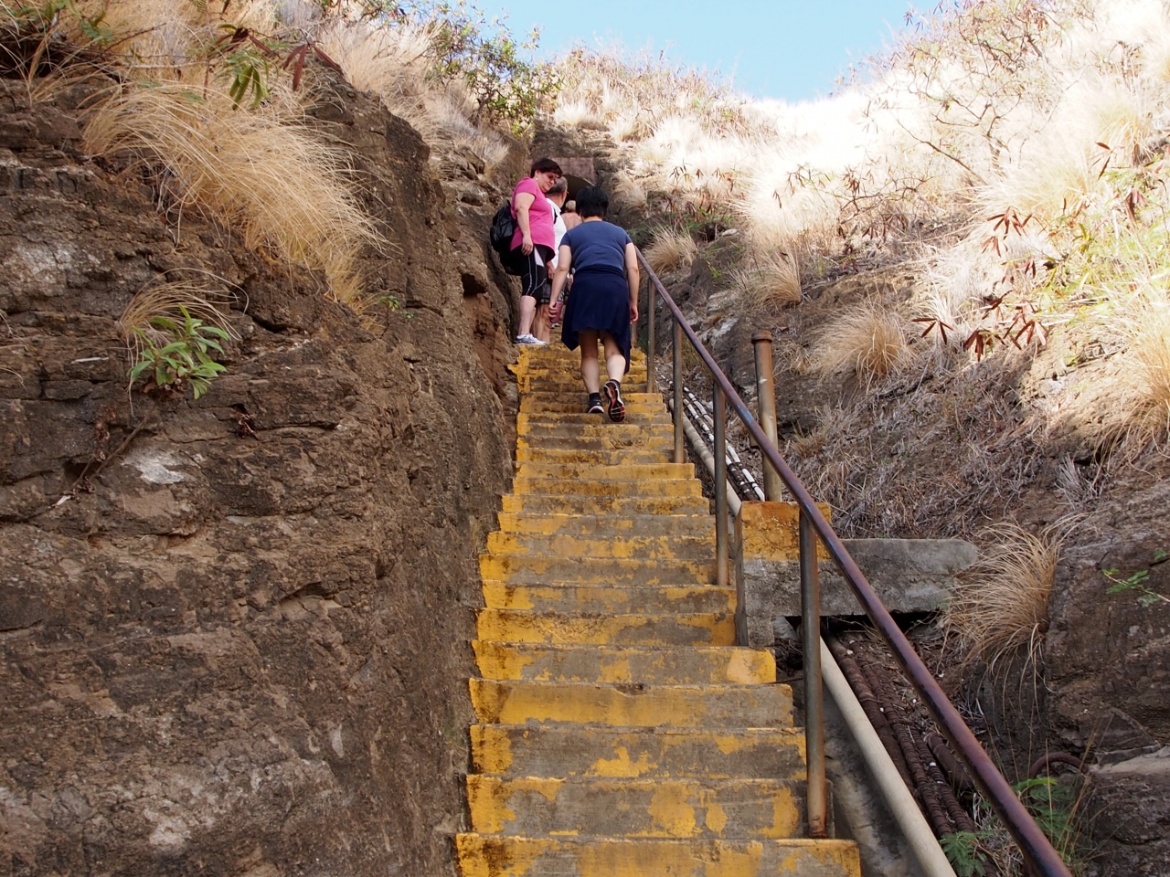 初ハワイ 2日目 ダイヤモンドヘッド登山 4泊6日 12年11月 オアフ島 ハワイ の旅行記 ブログ By あい万作さん フォートラベル 初ハワイ 2日目 ダイヤモンドヘッド登山 4泊6日 12年11月 オアフ島 ハワイ の旅行記 ブログ By あい万作さん フォートラベル
