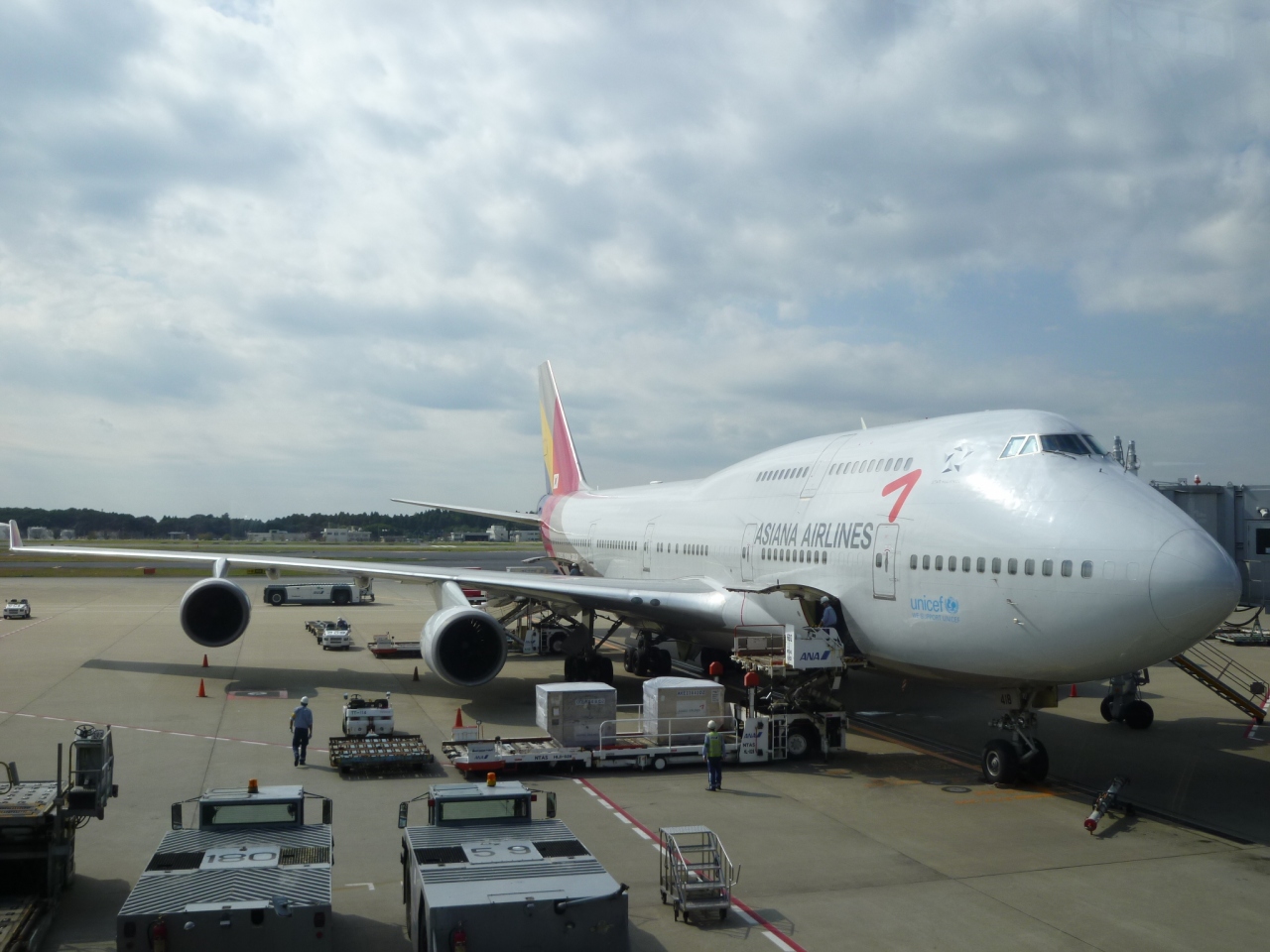 アシアナ航空 ビジネスクラスで行く　成田～仁川～クラークフィールド　初訪問フィリピン　2012年10月