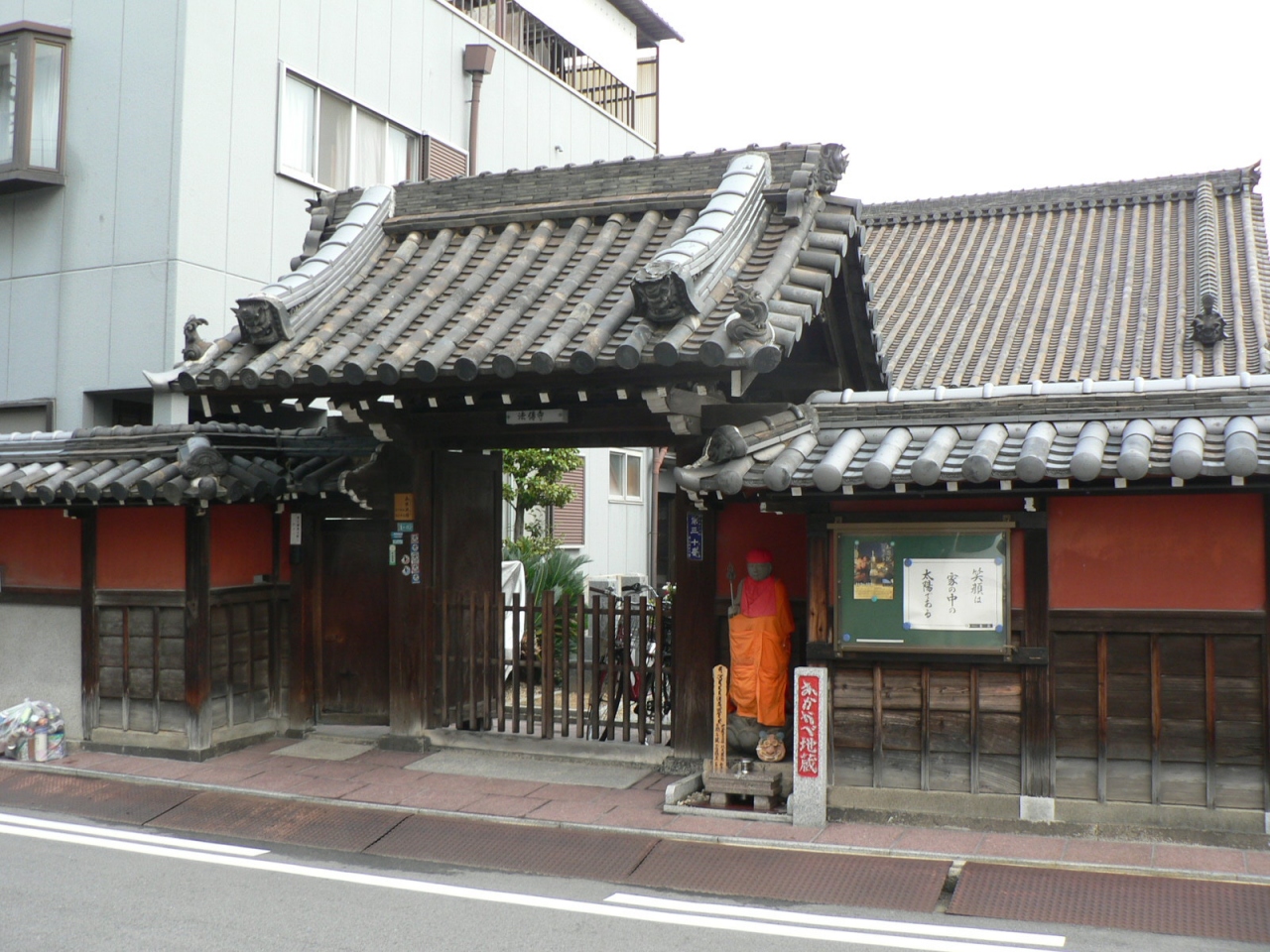 日本の旅 関西を歩く 大阪府堺市、勝ち馬に乗る名人・三好 政勝が建立した善長寺周辺