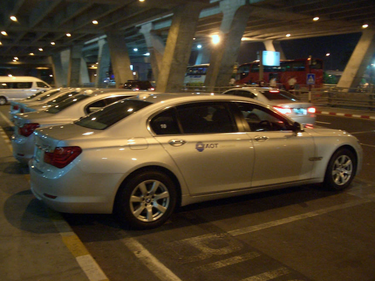 タイ バンコク Bkk スワナプーム空港から市内へ タクシー Taxi リムジン エアポートリンク 列車 の乗り方 バンコク タイ の旅行記 ブログ By Supermanさん フォートラベル