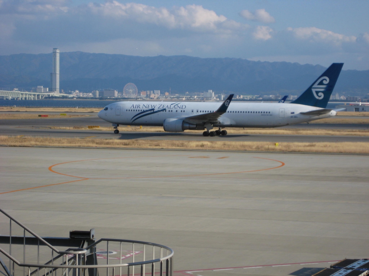 Anaで行く関西旅行part7 航空ファンにはたまらない関西国際空港第1ターミナルの魅了 関西空港 泉佐野 大阪 の旅行記 ブログ By 空を飛ぶなら青の翼に星屑の仲間たちさん フォートラベル