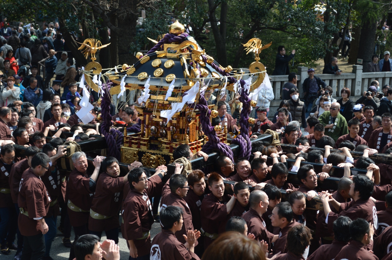 担ぎ手の若衆５００人がわっしょい わっしょい 浅草が好きの巻 浅草 東京 の旅行記 ブログ By 一歩人さん フォートラベル