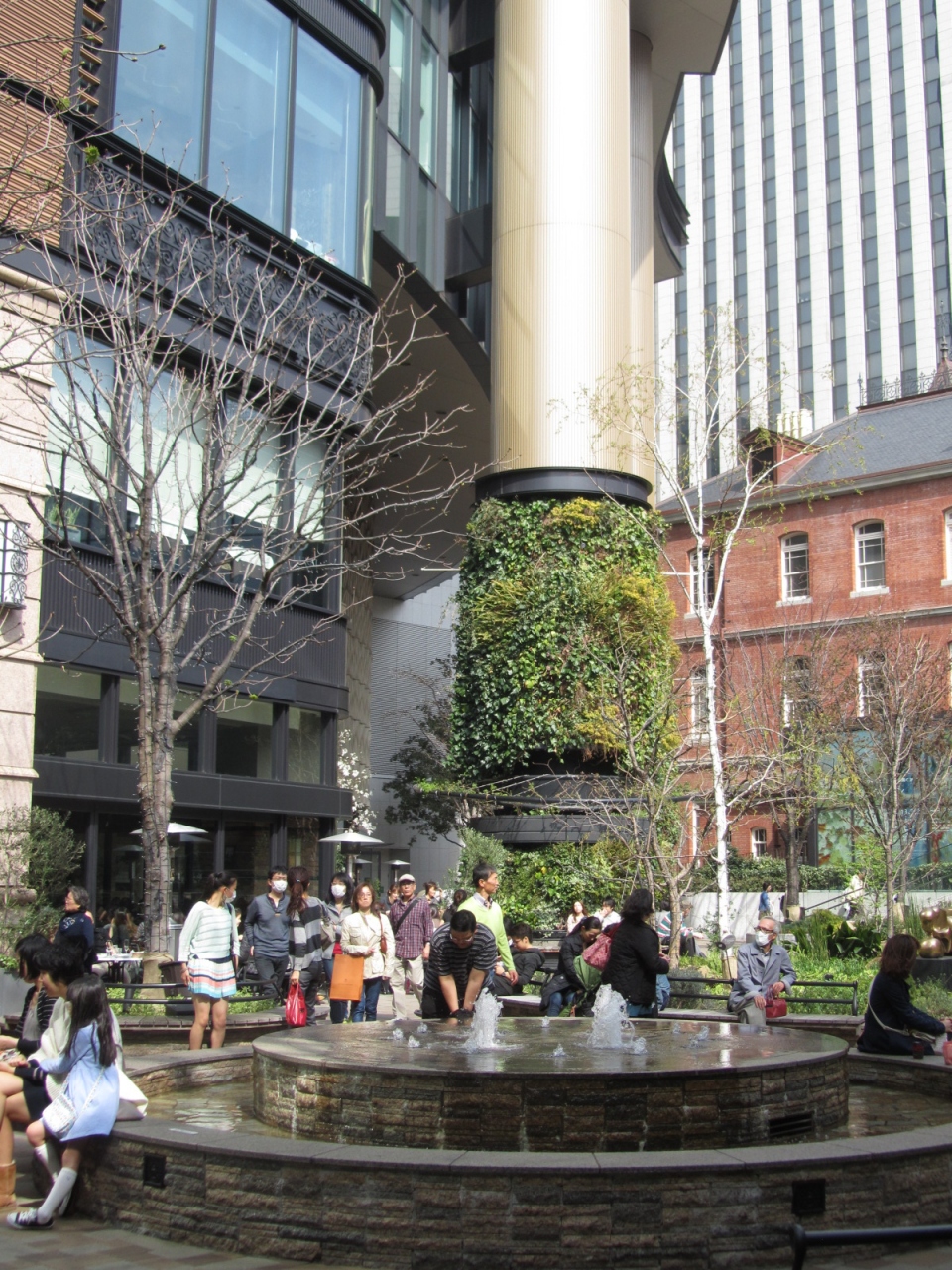 丸の内ブリックスクエアにて 丸の内 大手町 八重洲 東京 の旅行記 ブログ By Tsunetaさん フォートラベル 丸の内ブリックスクエアにて 丸の内 大手町 八重洲 東京 の旅行記 ブログ By Tsunetaさん フォートラベル