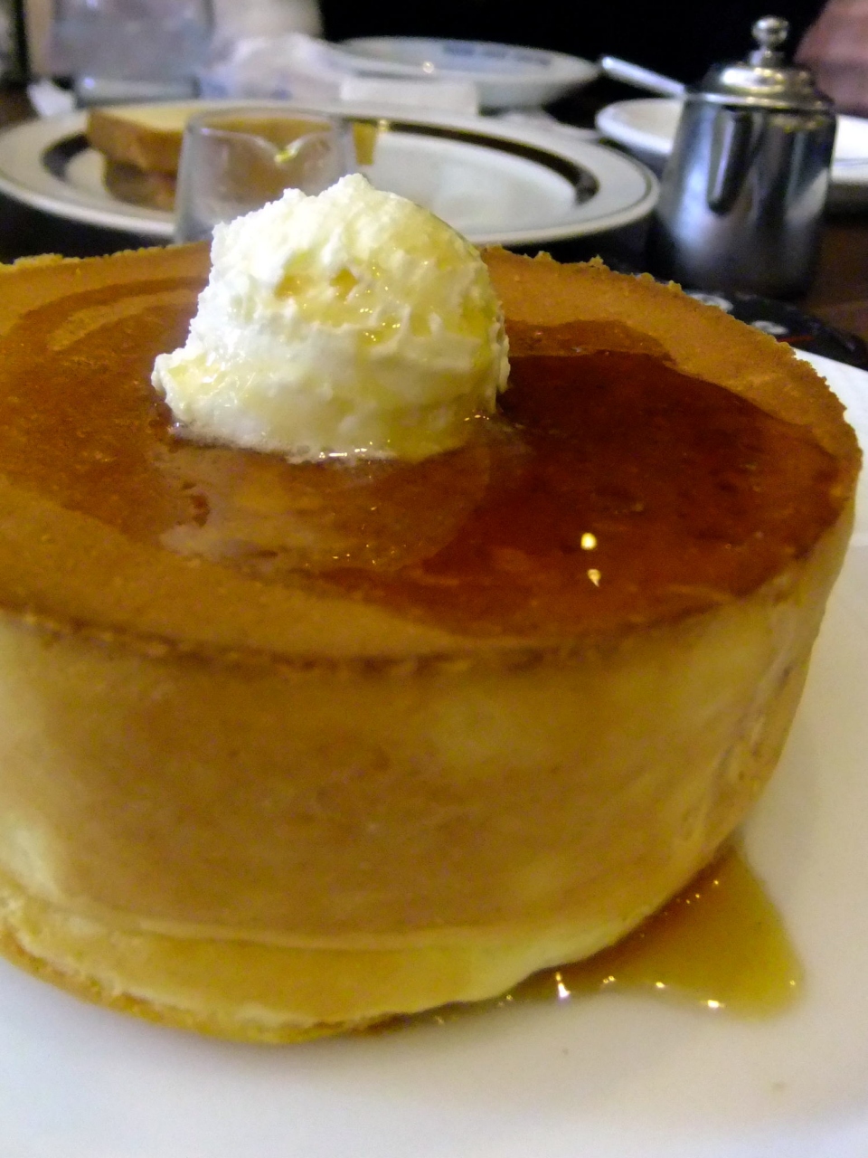 ホットケーキ食べ歩き 星乃珈琲店と春の花とコメダ珈琲シロノワール 池袋 東京 の旅行記 ブログ By ミケネコさん フォートラベル