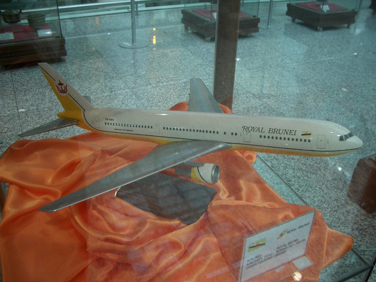 飛行機がとばない ジョホールバル ジョホールバル マレーシア の旅行記 ブログ By りょこさん フォートラベル