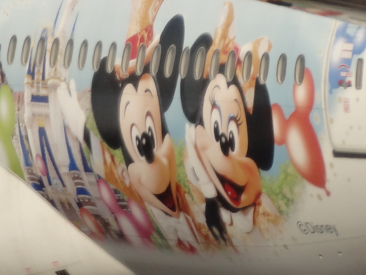 番外編 またまたjalの飛行機に新しいデザインのシールが貼られて 羽田 東京 の旅行記 ブログ By 仕事旅さん フォートラベル 番外編 またまたjalの飛行機に新しいデザインのシールが貼られて 羽田 東京 の旅行記 ブログ By 仕事旅さん フォートラベル