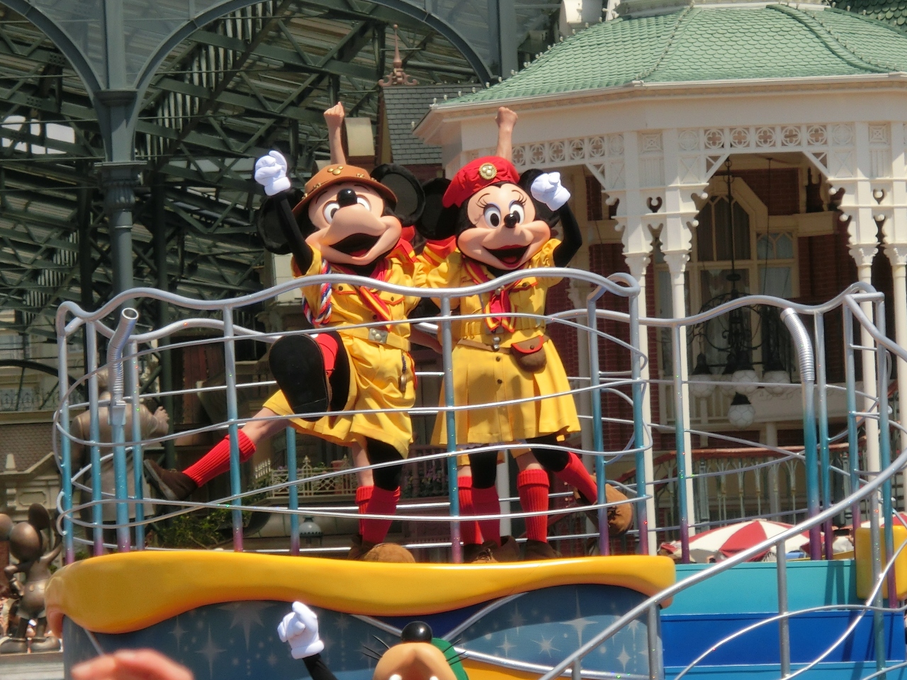 12年 子連れで行く お誕生日を大好きなディズニーランドで過ごそう 夏のイベントとヒルトン東京ベイにお泊まり シェフミッキーでランチ 東京ディズニーリゾート 千葉県 の旅行記 ブログ By しょこくまさん フォートラベル