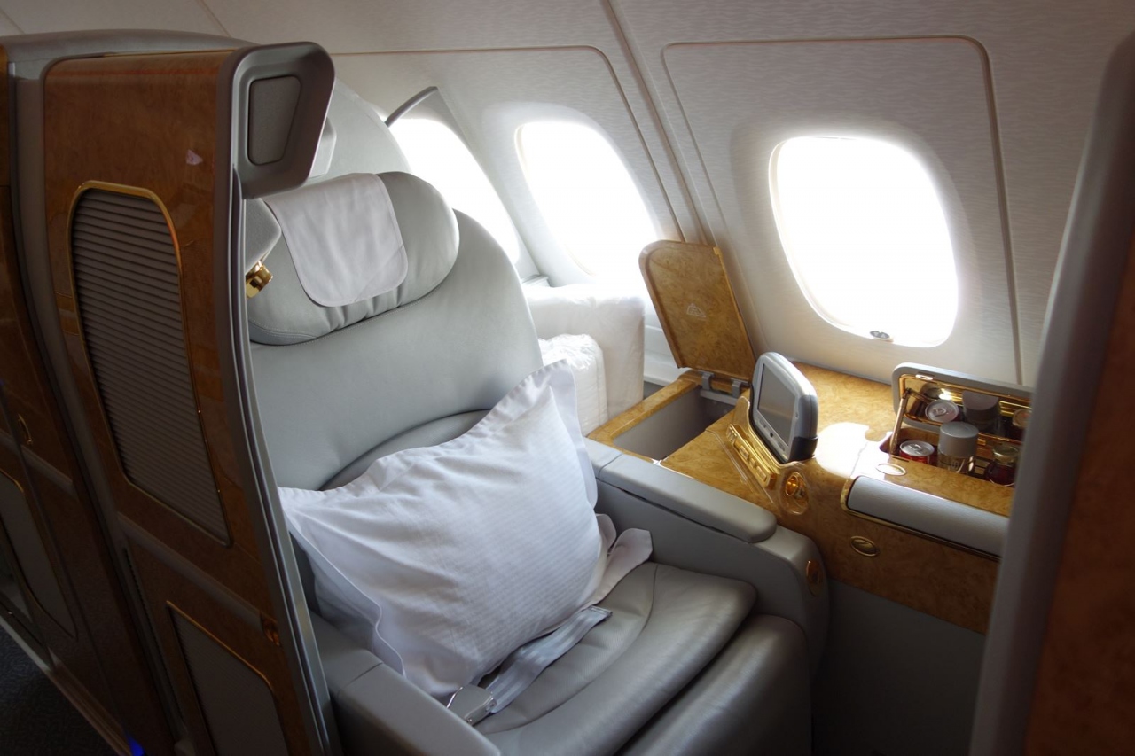 Emirates エミレーツ航空 Ek0377 A330 0 振替 A380 800 ファーストクラス バンコク発 ドバイ行 ドバイ アラブ首長国連邦 の旅行記 ブログ By ちんちくりんさん フォートラベル