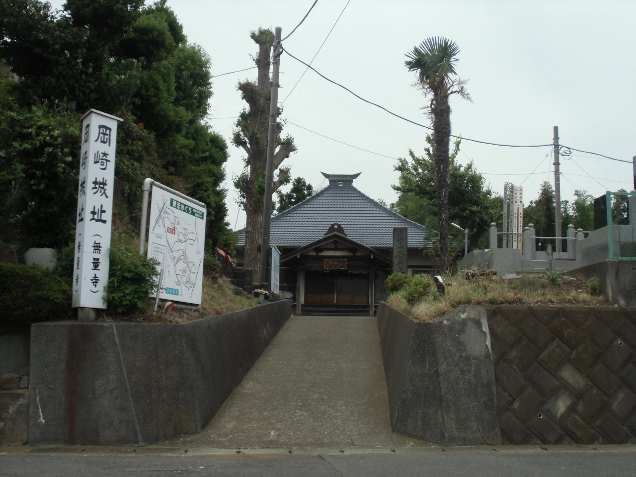 相模伊勢原 三浦半島の豪族三浦氏出身で地元中村氏と結びほぼ相模全域を支配するも小田原北条氏に最後まで徹底抗戦した三浦義同居城岡崎城訪問