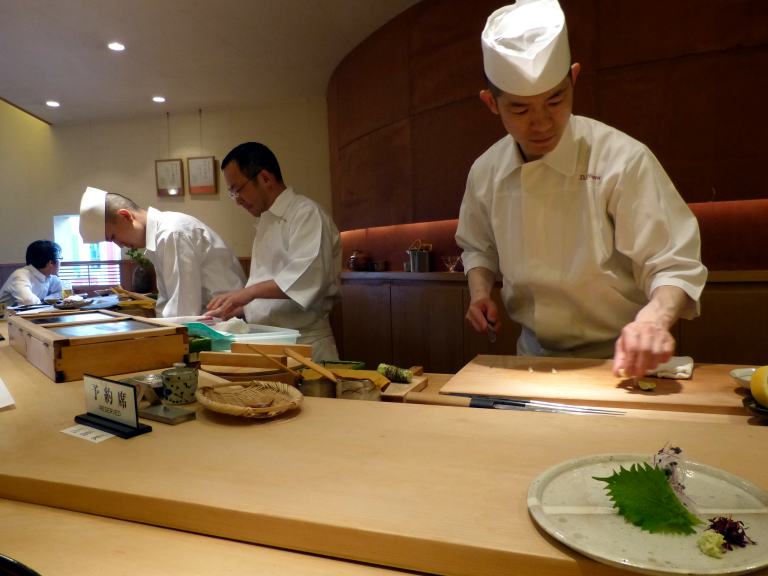 １７ 寿司とラーメンの札幌３泊 ９食目 ミシュラン3つ星の鮨 田なべの夕食 札幌 北海道 の旅行記 ブログ By ミシマさん フォートラベル